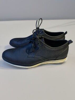 Men's Black Casual Derby Shoes with Lace-Up Closure White Sole Size 13